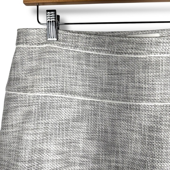 Club Monaco Textured Lightweight Tweed Pencil Skirt, Grey/White, Size 8 - Picture 3 of 11
